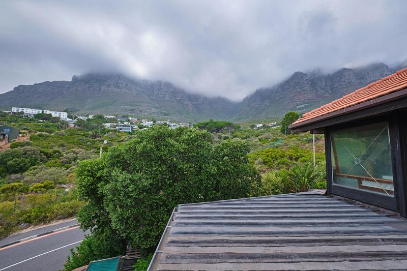 6 Bedroom Property for Sale in Camps Bay Western Cape